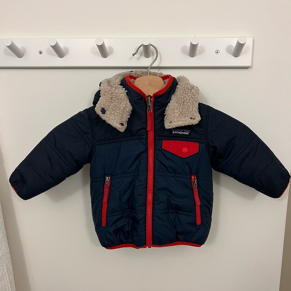 COPY - Patagonia reversible tribbles hoody, 6-12 month